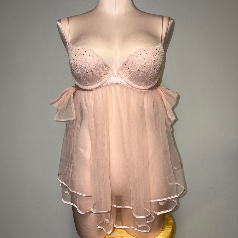 Victoria's Secret Blush Pink Lace & Mesh Babydoll Chemise